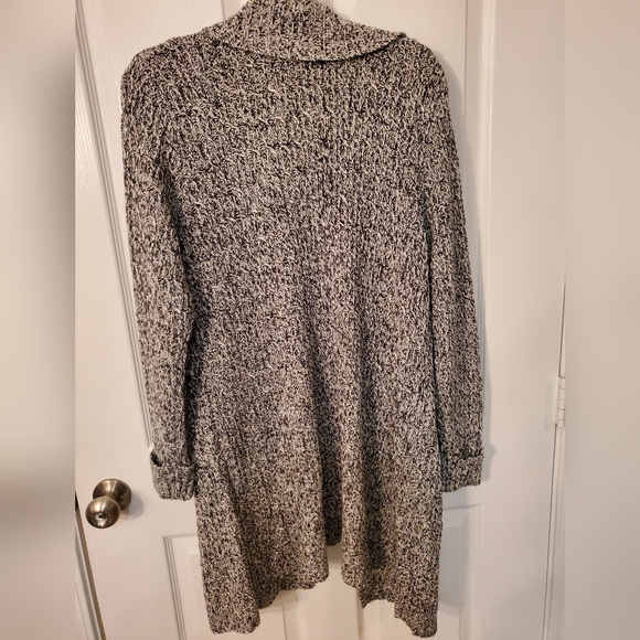 Women's cardigan sweater - Picture 2 of 3
